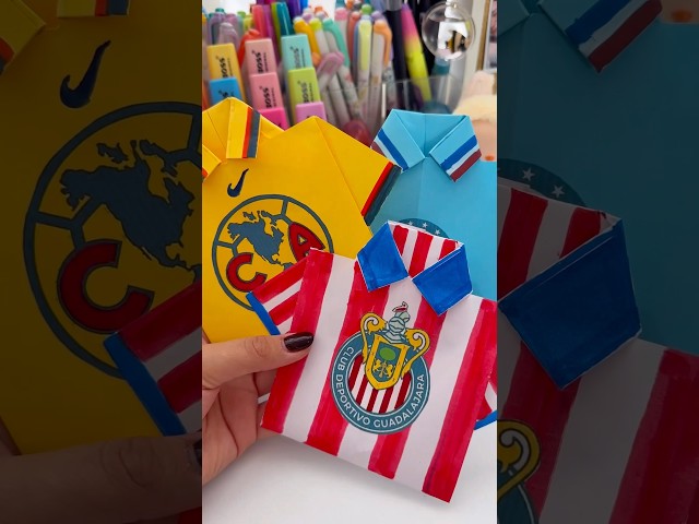 Vídeo relacionado con WERNNSAI Juego de papelería, papel de carta de sirena con sobre, 69 piezas, bonito papel de carta con sobre de tarjetas, tarjeta de felicitación, pegatinas, bolígrafo para niños, Navidad, regalos de