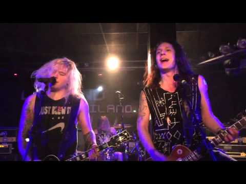 SANTA CRUZ - Aiming High @ legend Club 18.03.16