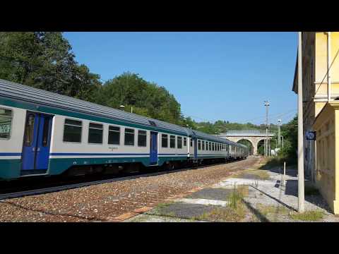 TRENO REGIONALE IN TRANSITO A VICOFORTE DI MONDOVI.(CN) 23 - 7 - 2017