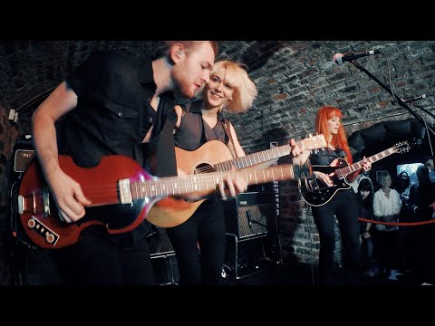Lazy Sunday Afternoon (Small Faces Cover) - MonaLisa Twins (Live at the Cavern Club)