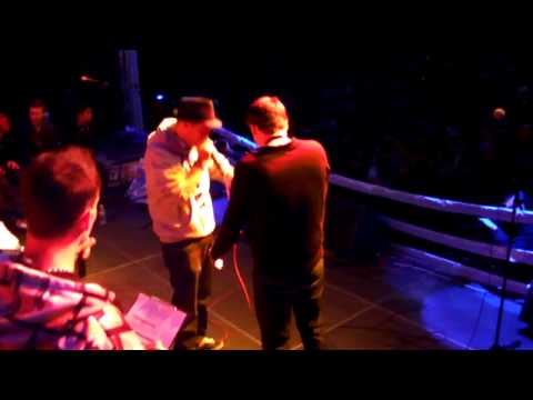 Viktor vs Bust0 1/4 Final @ Beatbox Battle Bulgaria 2010 (part 1 )