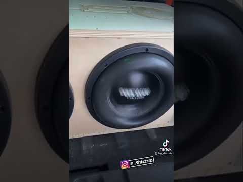 2 Get Loud Car Audio 12s Goin Crazy! #getloudcaraudio #12inchsubwoofer #subwoofers #loudbass #spl