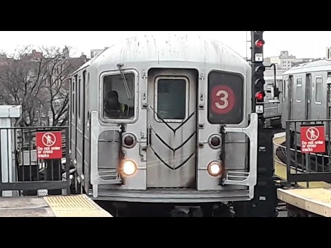 IRT White Plains Road: Kawasaki R62 (3) Not In Service train @ East 180th Street