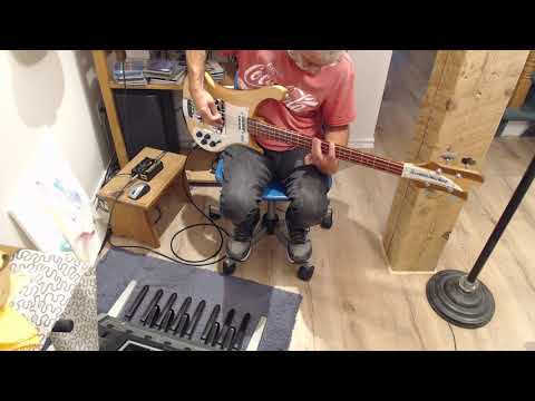 Rick Wakeman Chamber of Horrors - Bass Cover - Chris Squire - 4001V63