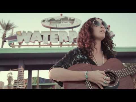 Roaming Giant Presents - Lauren Barth - "While I'm Young"