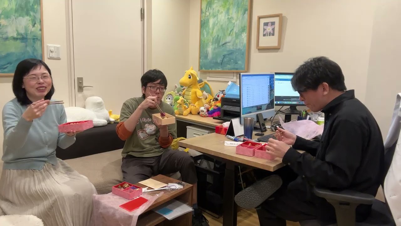 お昼に豪華なお弁当を食べました