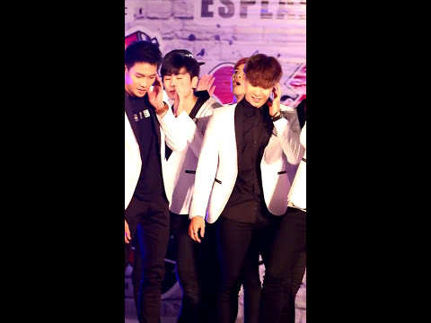 160910 The Dazzlers cover Seventeen (Bank as Vernon) - Very Nice & Mansae @ Esplanade