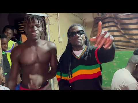 Khassino - I Wan 2 Kiss U inside Ga Maami