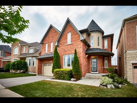 99 Muscat Crescent, Ajax