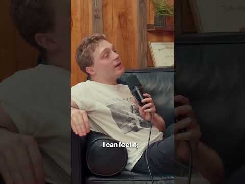 Kaia Gerber gets emotional over 'healthy' relationship with boyfriend Lewis Pullman #shorts