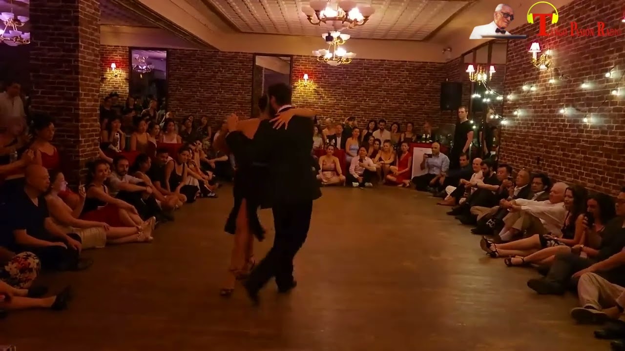 LA NOCHE QUE ME ESPERES Osvaldo Pugliese - Alberto Moran Ballano: Lorena Tarantino - Gianpiero Galdi