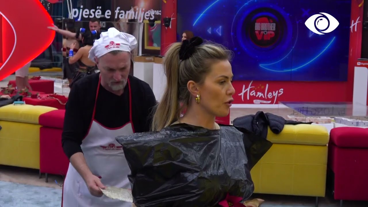 Pa u larguar nga kuzhina, Genti stilon veshjen e Oltës