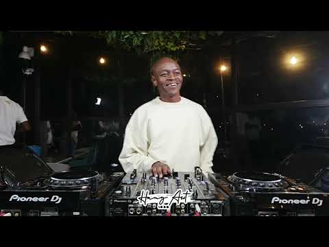 Maxi OFE  at the Hangawt 1632