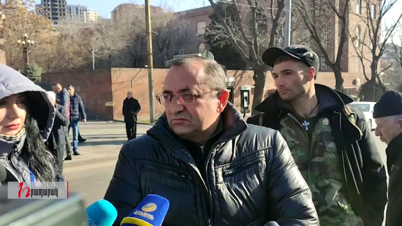 Դա թավիշն էր, հիմա էլ սպասենք ոչ թավիշի՞ն, հա՞.Արծվիկ Մինասյան