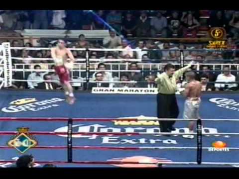 Oscar "El Ceviche" Ibarra Vs Sonny Boy Jaro Round 2