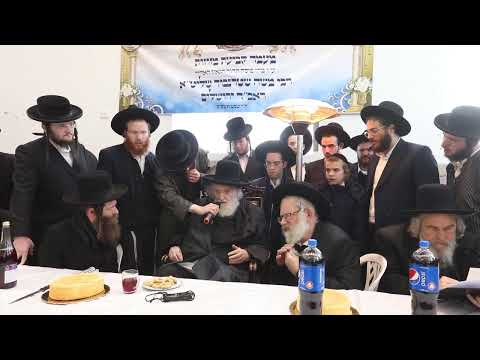 מעמד קביעת מזוזות לשטיבלאך ובית הכנסת המרכזי קהל חסידים בשכונת רמת אברהם אין בית שמש