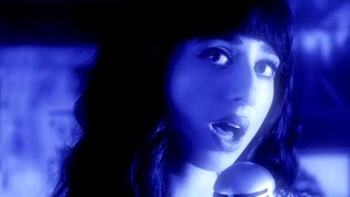 Foxes performs &#39;Don&#39;t Stop Me Now&#39; on board the Orient Express - Doctor Who: Series 8 (2014) - BBC