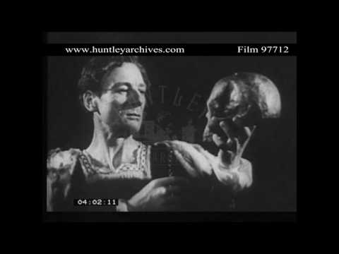 John Gielgud plays Hamlet.  Archive film 97712
