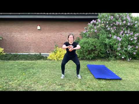 Warm Up Kickboxen mit Nadesh