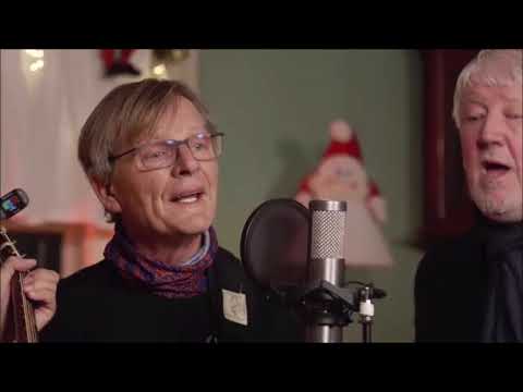 Travellin Strawberries - So this is Christmas