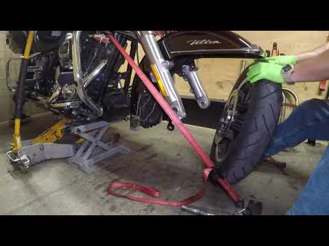 2014 Harley Davidson Ultra Classic - How to remove front and rear wheels DIY