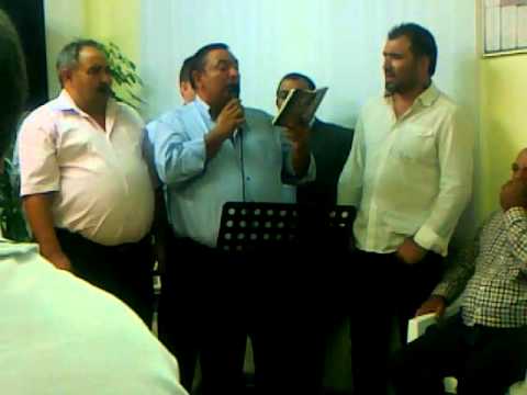 GRUPUL DE BAIETI.mp4