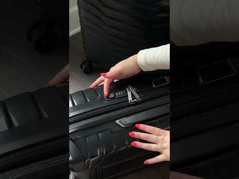 Travel made easier with the Proxis Collection #samsonite #luggage #travel