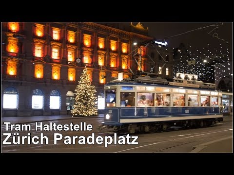 Spätabends an der Tram Haltestelle Zürich Paradeplatz, Stadt Zürich, Schweiz 2018
