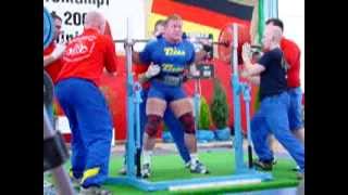 preview picture of video 'Mario Kurzendörfer - Squats / Kniebeugen 330 kg - National Championships 2006 Powerlifting'