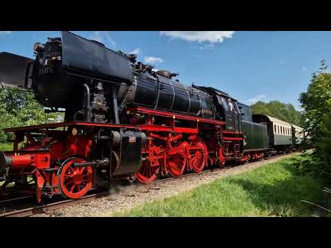 Steam train 23 071 (VSM) departs from Eerbeek (18-07-2023)