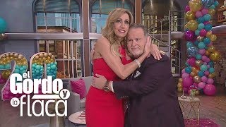 Con la voz quebrada, Raúl de Molina y Lili Estefan inician el show en el 20 Aniversario