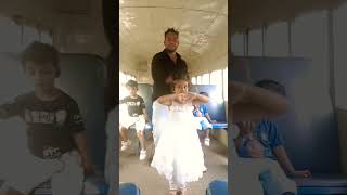 Download lagu Mahmud Alam train me dance Kiya mp3