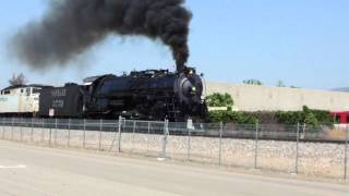 preview picture of video 'AT&SF 3751 through Rancho Cucamonga 2013-04-27'