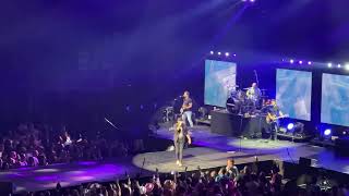 Cole Swindell - Middle of a Memory LIVE 2023
