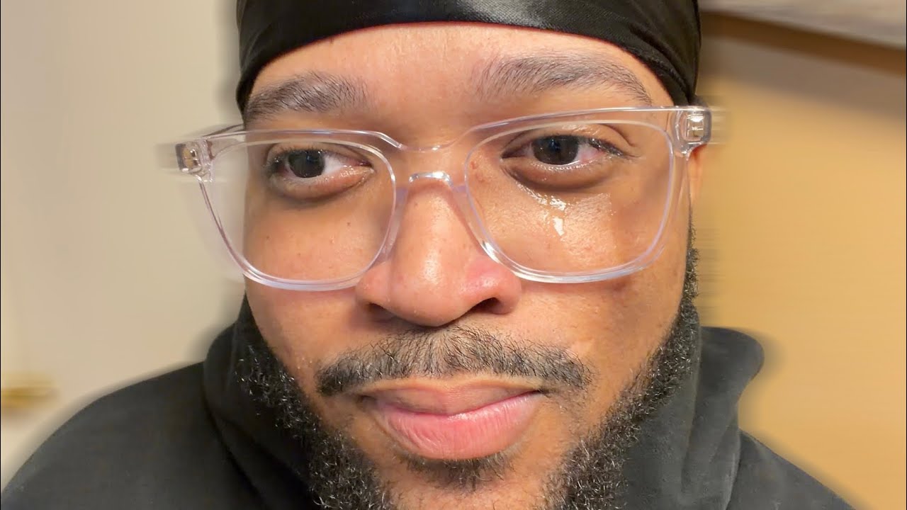 When you try not to laugh in a serious situation