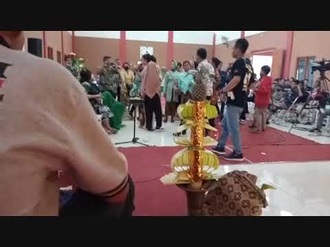 TOp Top an voc. Niken Salindry