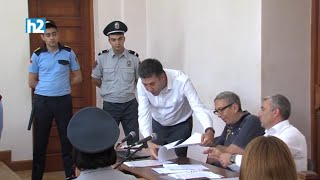 Պրոդյուսեր Արմեն Գրիգորյանը ցնցվելով ընկնում է աթոռից ու մահանում դատական նիստի ժամանակ: Լրաբեր