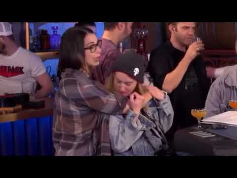 Ellie biting Abby in real life - The Last of Us