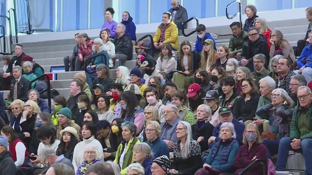 Oregon officials, religious leaders support immigrants