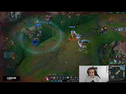 caps on fiora doing fiora stuff