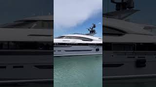 The Royal UTOPIA IV 206 - Royal Yachts Miami