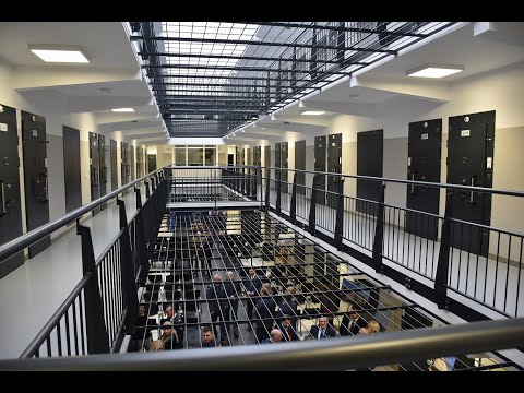 Nowy pawilon w Areszcie Śledczym w Suwałkach. Jak na filmach