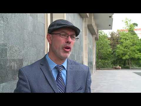 Tekstet me gabime. Ekspertët: Koha e redaktorëve letrarë - Top Channel Albania - News - Lajme