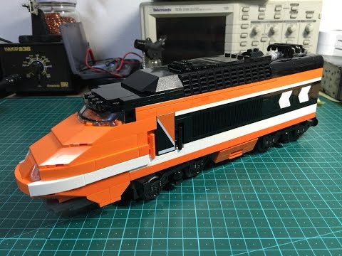 LEGO 10233 Horizon Express (time-lapse)