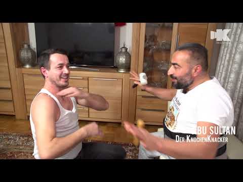 KNOCHENKNACKER -  Abu Sultan mit dem Hammer - Knochenknacker - Khaled Semmo