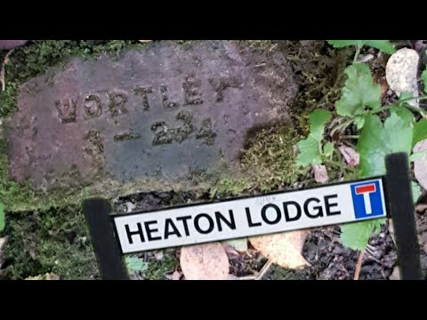 Leeds New Line - Rusty railway relics ....