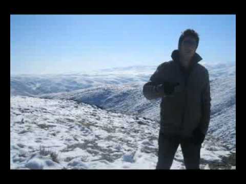 Dariush vaj ft grandfather MAGHROOR BASH.avi