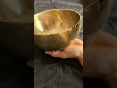 [A202] Special New Jambati singing bowl, ⌀18.7cm / 980g, 🔽 G#3 + 3c (208 Hz) ⭐️, 🔼 D5 +50c (604 Hz) — VAYU sounds