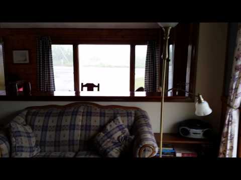 Beautiful little house!