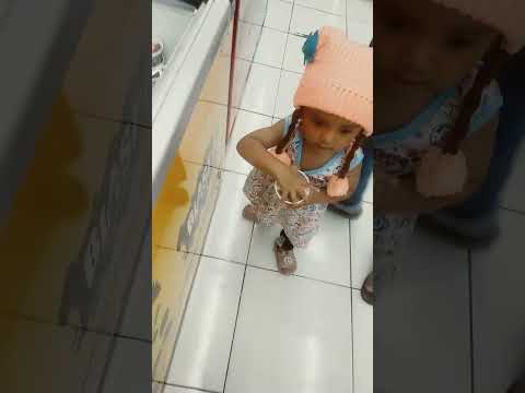 dd Nadira belanja ice cream 😍🤩🥰😘🤗